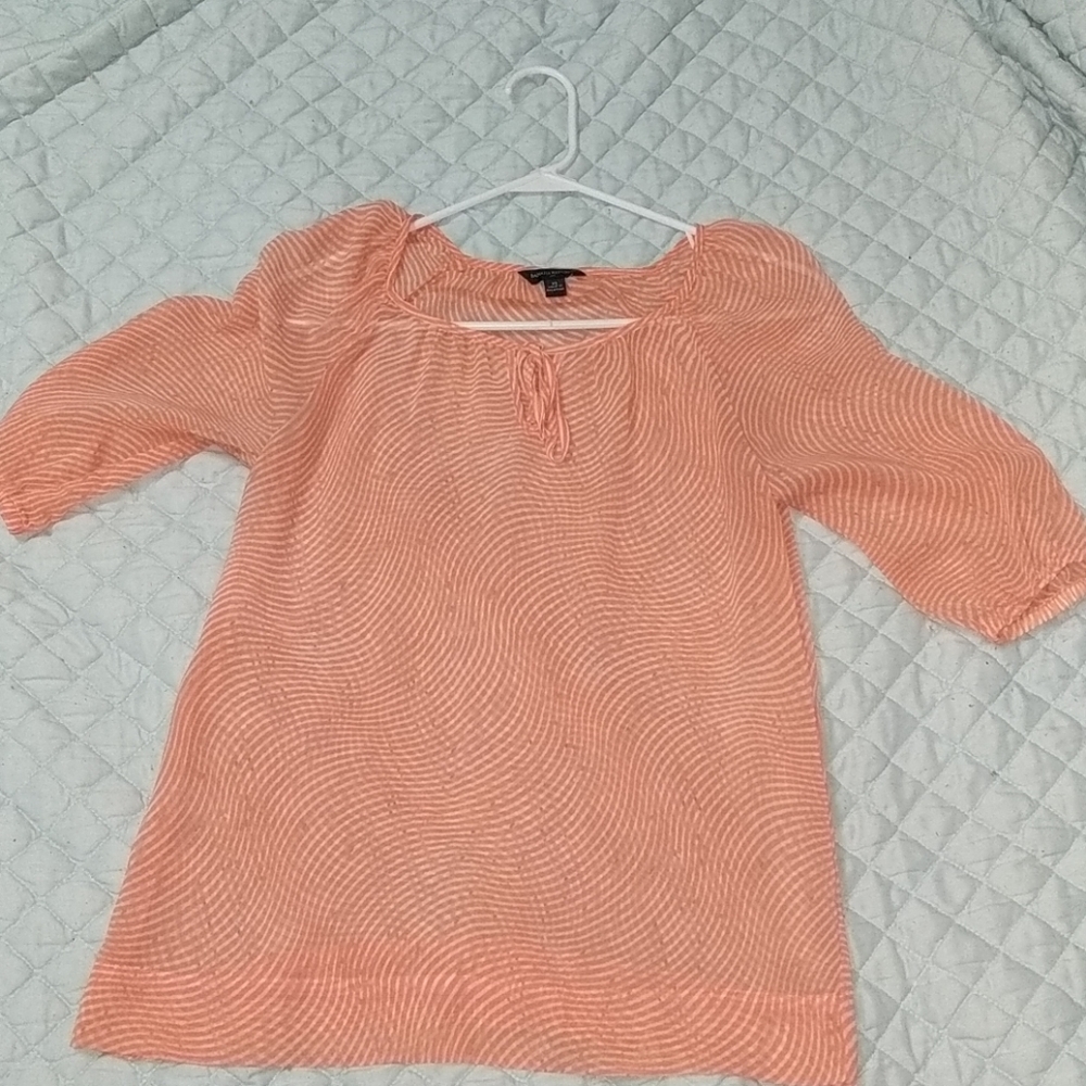 Banana Republic Coral and white print blouse